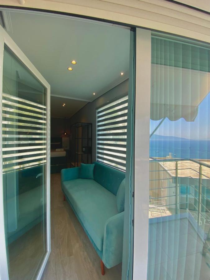 Crown Apartment Sarande Exterior photo