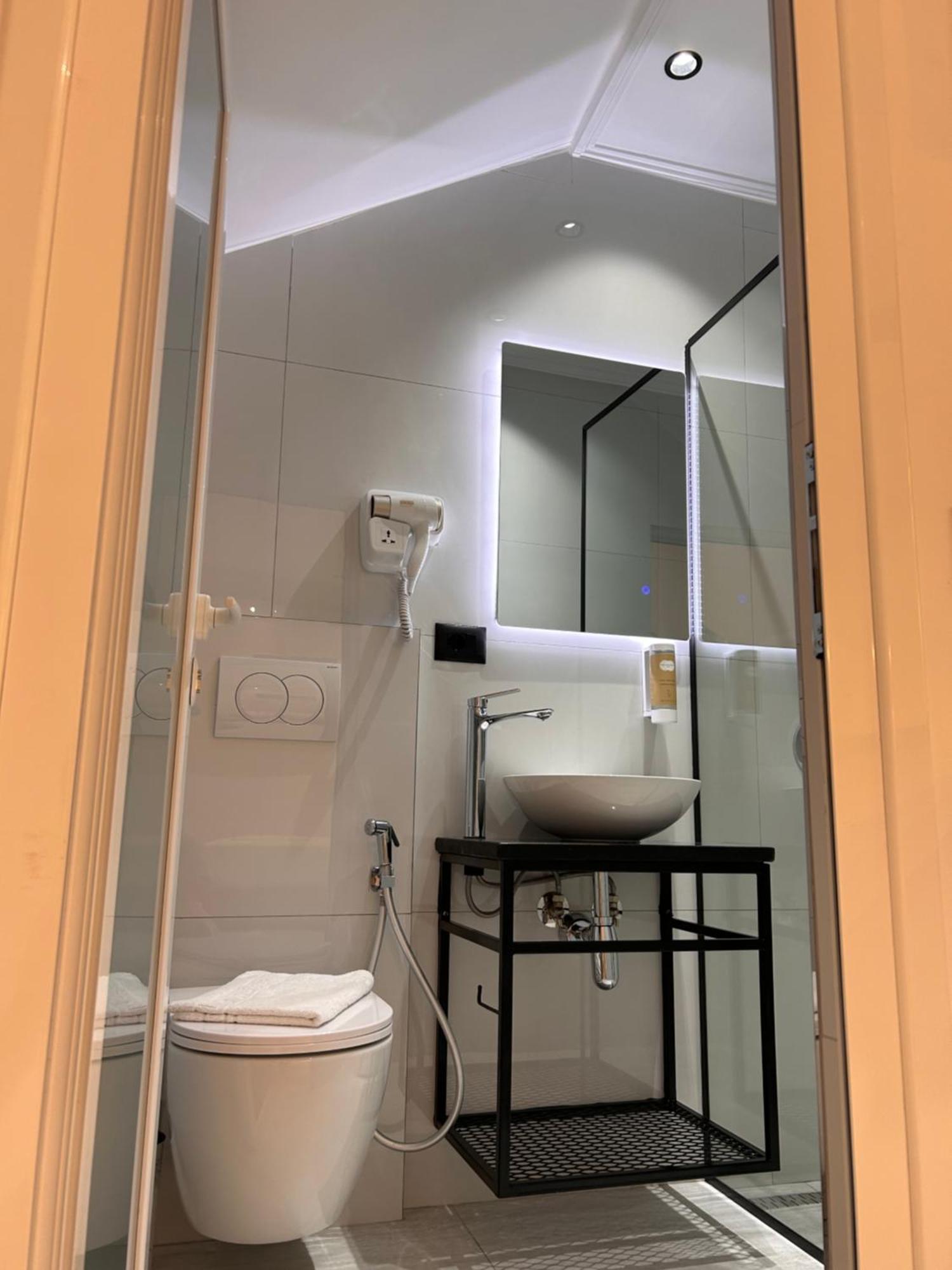 Crown Apartment Sarande Exterior photo